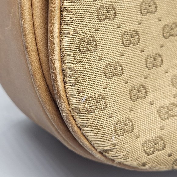 Gucci Vintage Canvas Shoulder Bag - Picture 10 of 16